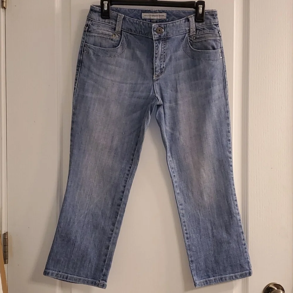 Chicos Platinum Denim Blue Jean Capris NWOT - Picture 8 of 15